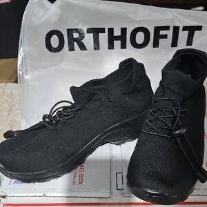 Women's Black Sneakers Size 38 US 7